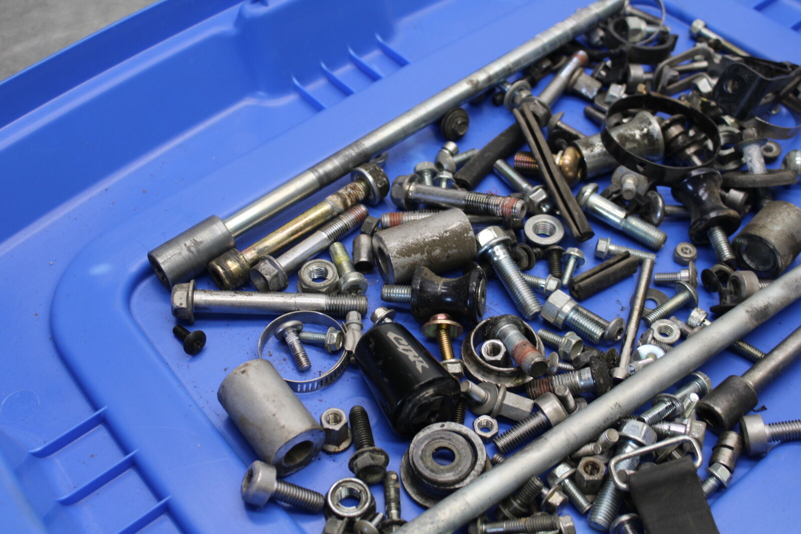 05-06 HONDA CBR600RR BOLTS HARDWARE BB655