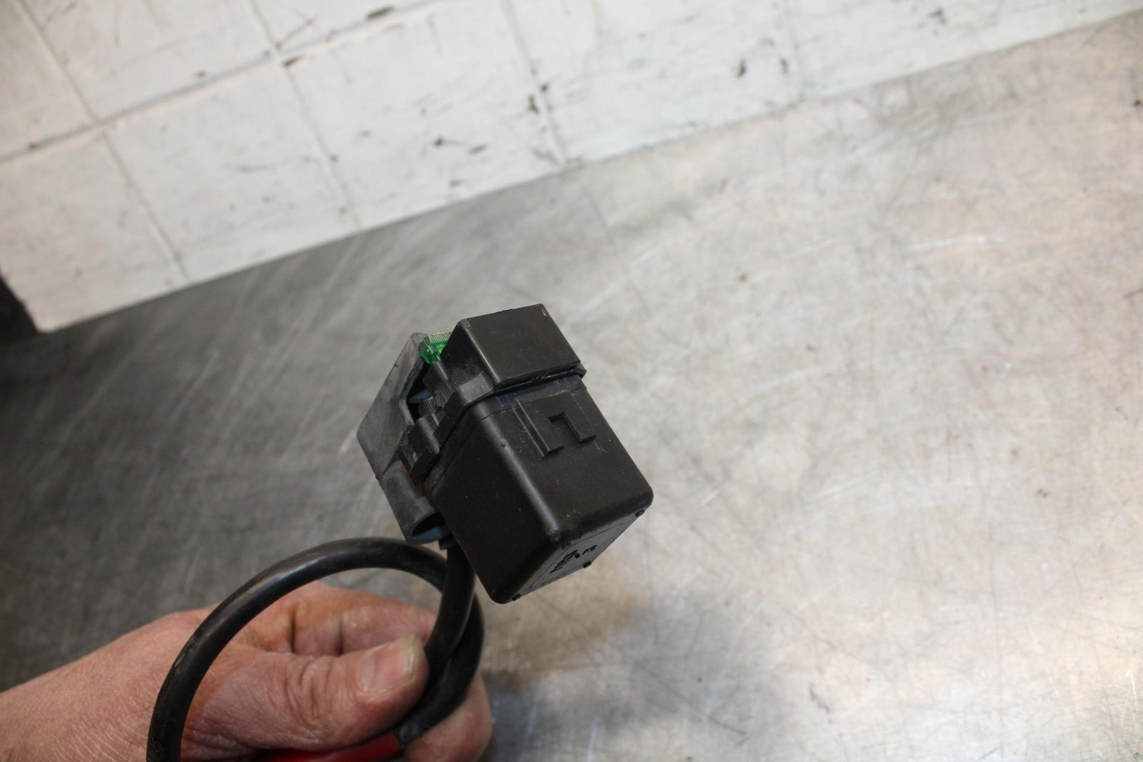 2003 Kawasaki Z1000 ENGINE STARTER RELAY STARTING MOTOR SWITCH 27010-1376 BB35