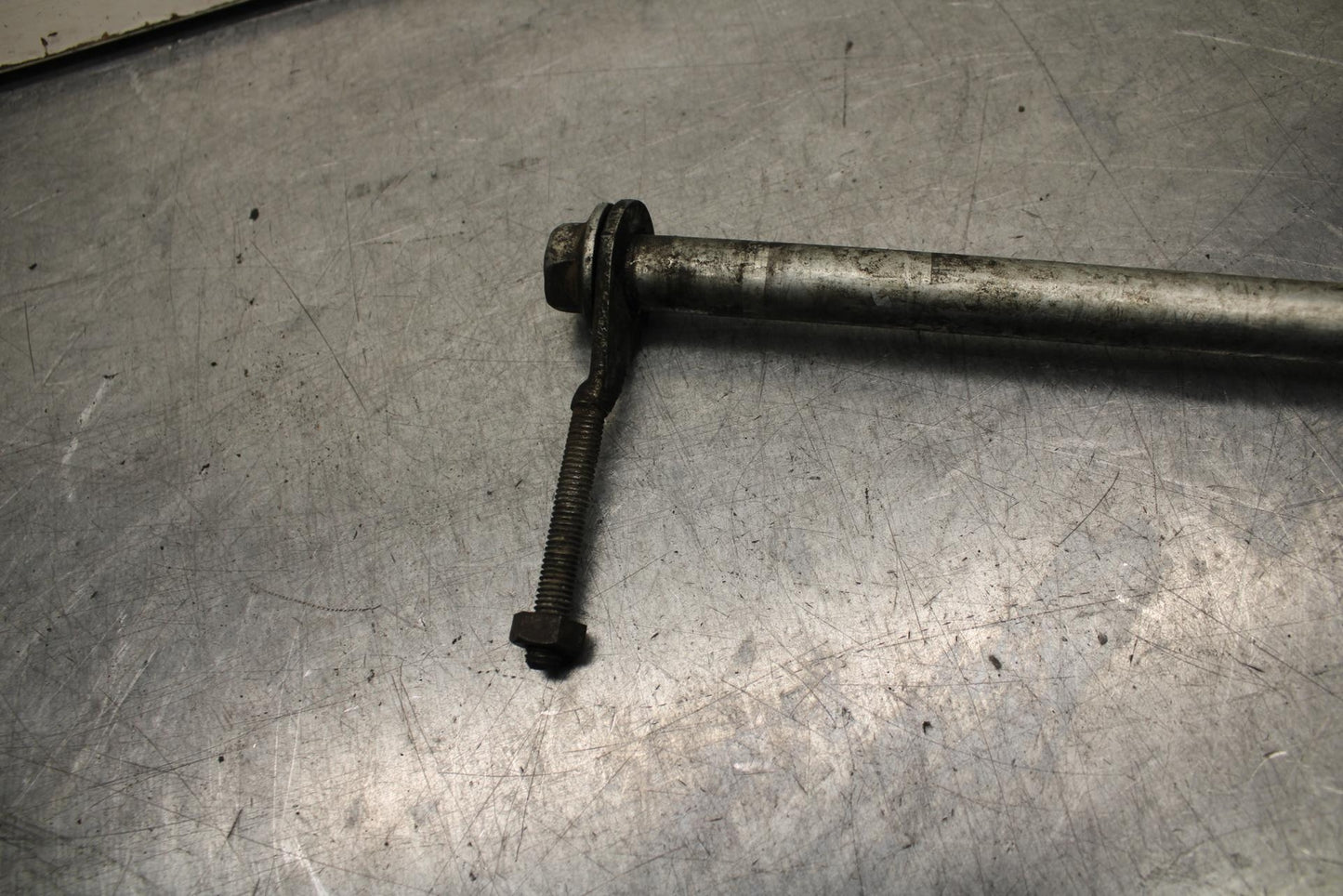 1996 Kawasaki Vulcan 800 VN800B Classic REAR AXLE WHEEL RIM PIVOT BOLT AXEL BB93