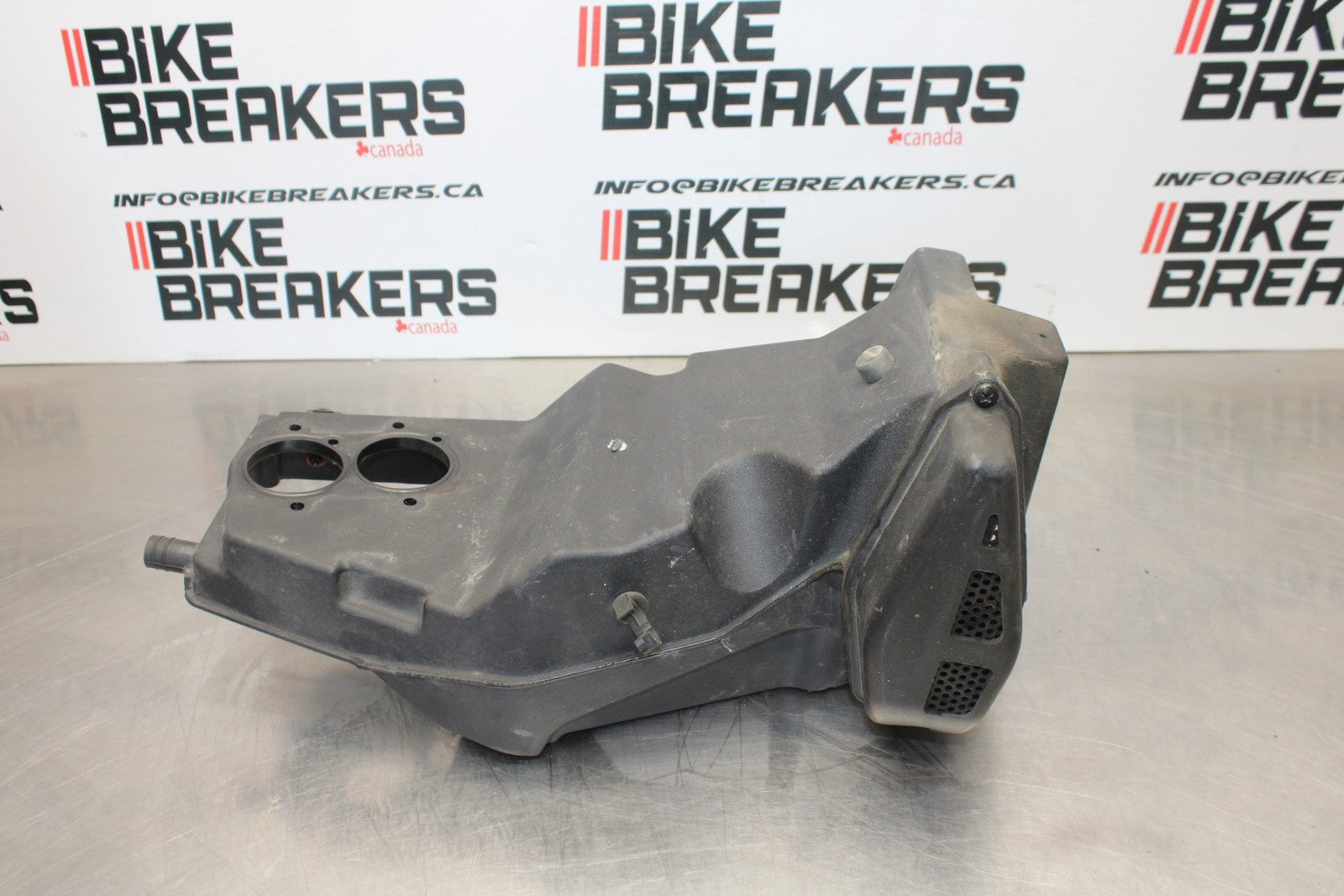 05-06 VICTORY KINGPIN DELUXE AIRBOX AIR INTAKE FILTER BOX BB195