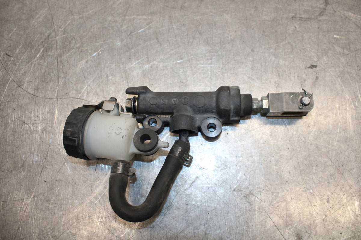 17-21 HONDA CBR1000RR SP REAR BACK BRAKE MASTER CYLINDER W RESERVOIR BB681