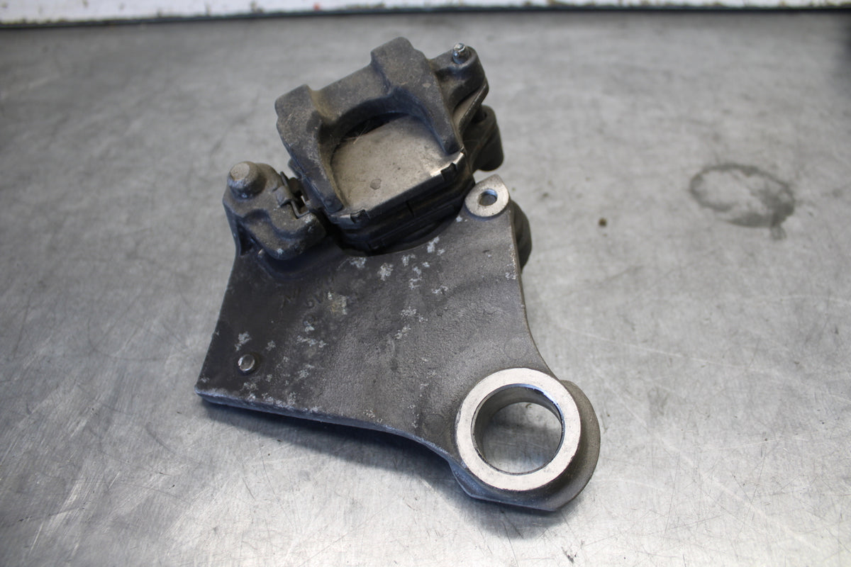 07-09 YAMAHA FZ6 REAR BACK BRAKE CALIPER W MOUNT BRACKET BB713