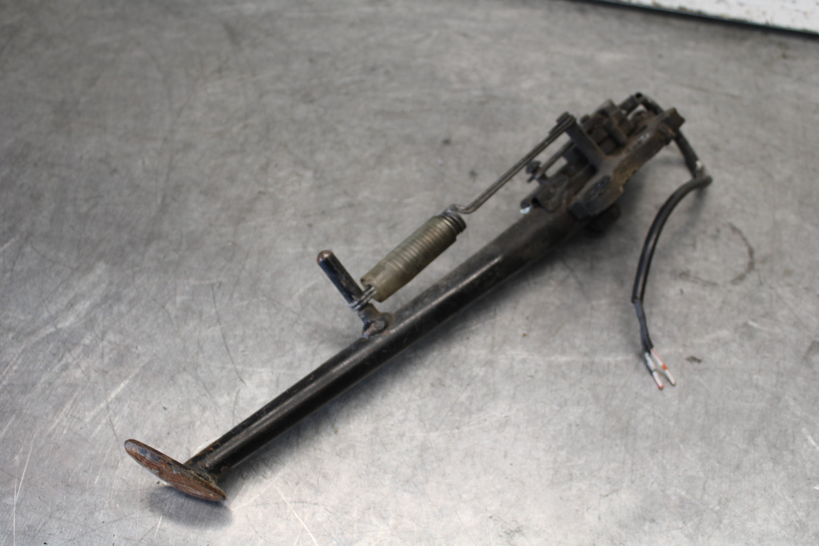 03-04 KAWASAKI NINJA ZX6RR KICKSTAND SIDE KICK STAND BB684