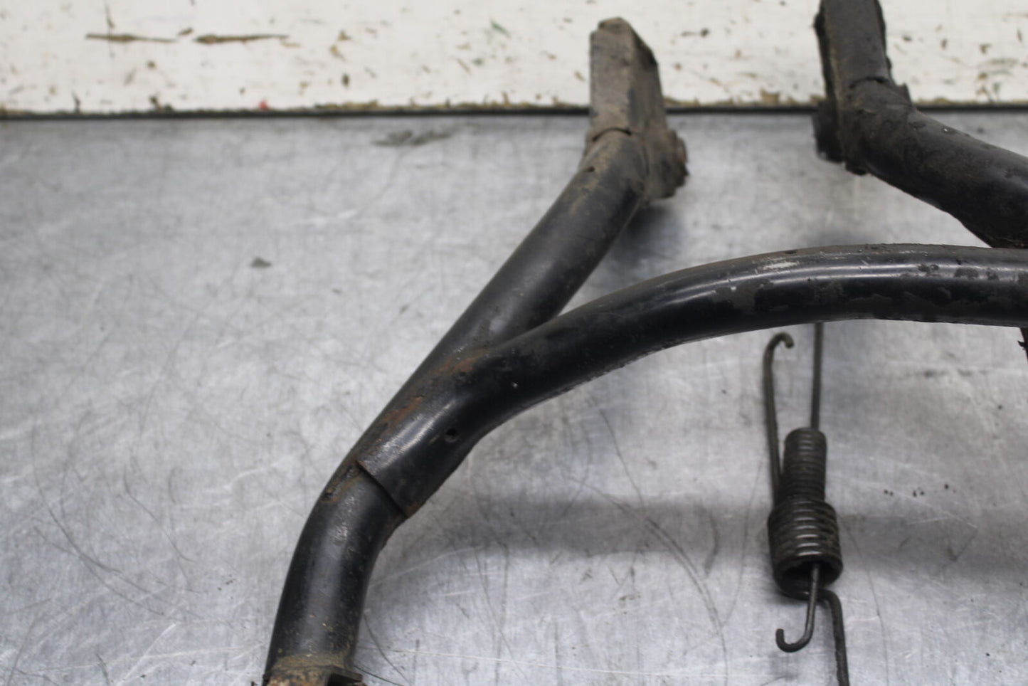 04-05 SUZUKI KATANA 750 GSX750F CENTER MAIN STAND BB110