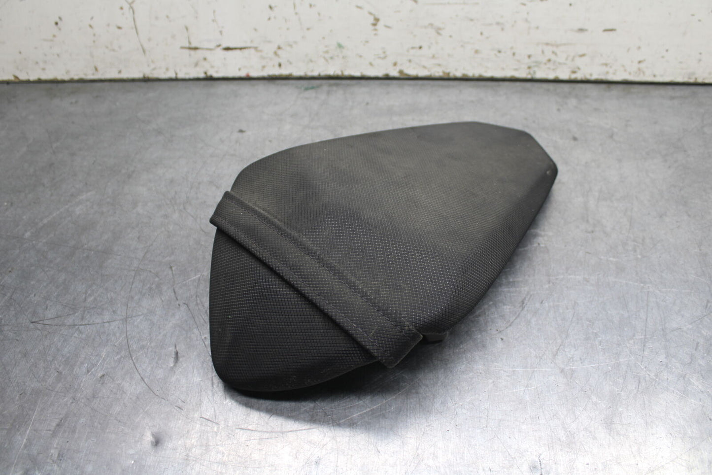 18-23 KAWASAKI NINJA 400 EX400 ABS REAR BACK PASSENGER SEAT PAD SADDLE  BB747