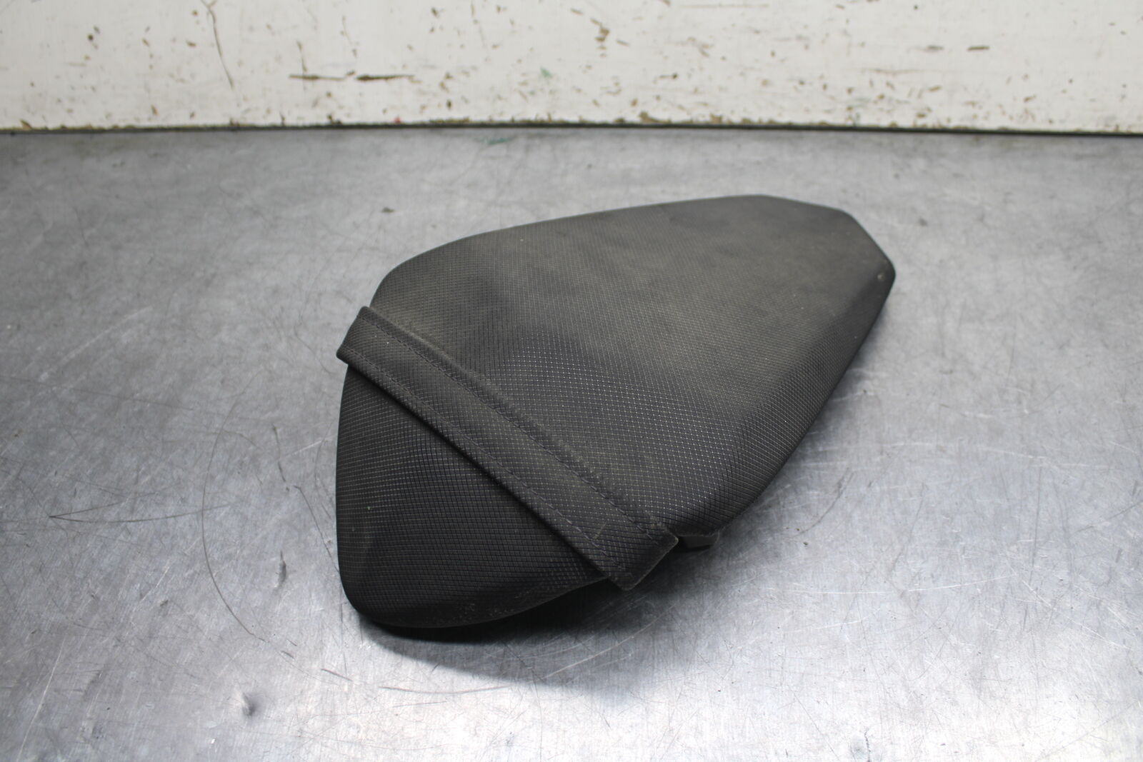 18-23 KAWASAKI NINJA 400 EX400 ABS REAR BACK PASSENGER SEAT PAD SADDLE  BB747