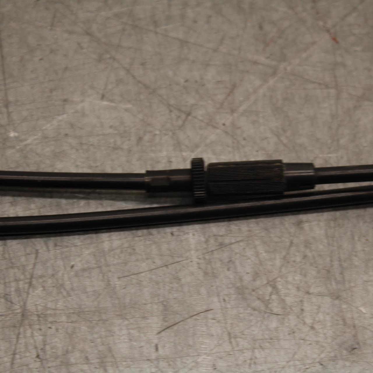 21 KAWASAKI NINJA ZX6R THROTTLE CABLES LINES BB647