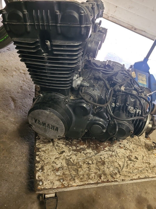 1977 Yamaha XS750 ENGINE MOTOR BB554