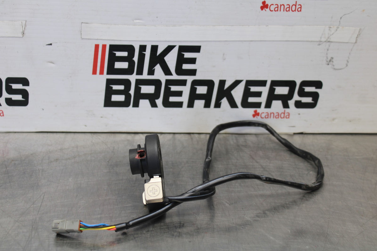 16 APRILIA TUONO V4 1100 LEFT CLIP ON HANDLE + - SWITCHES BB905