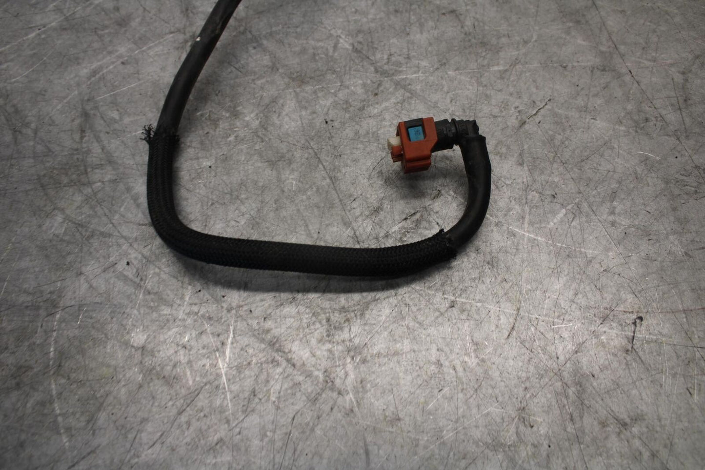 2015 Yamaha FZ09 FUEL HOSE GAS LINE TUBE PIPE BB535