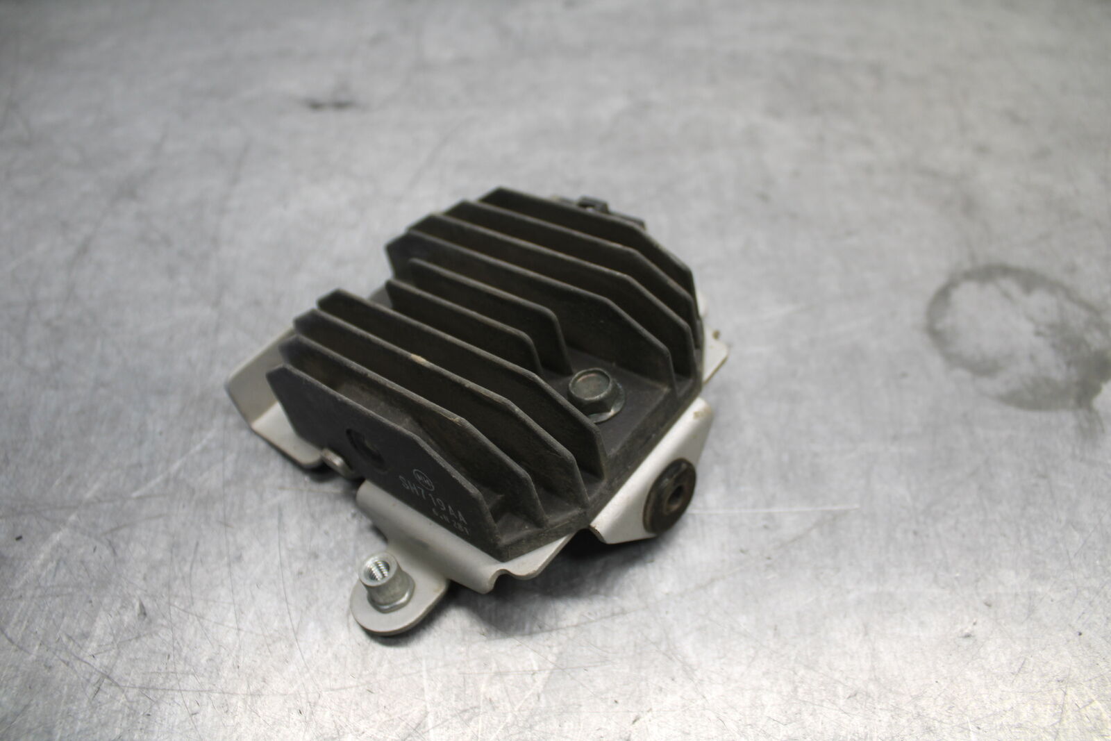 07-09 YAMAHA FZ6 RECTIFIER VOLTAGE REGULATOR BB713