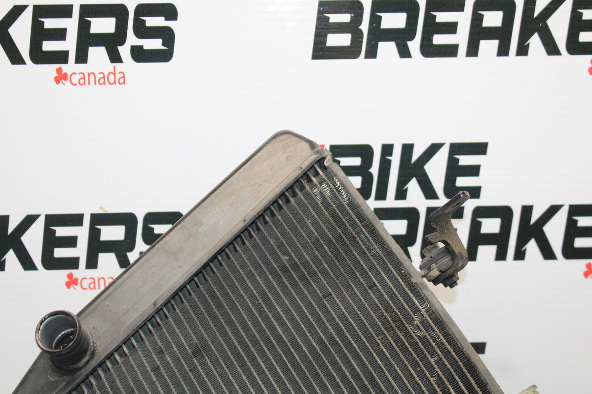 11 SUZUKI GSXR1000 ENGINE RADIATOR MOTOR COOLER COOLING RADIATER BB142