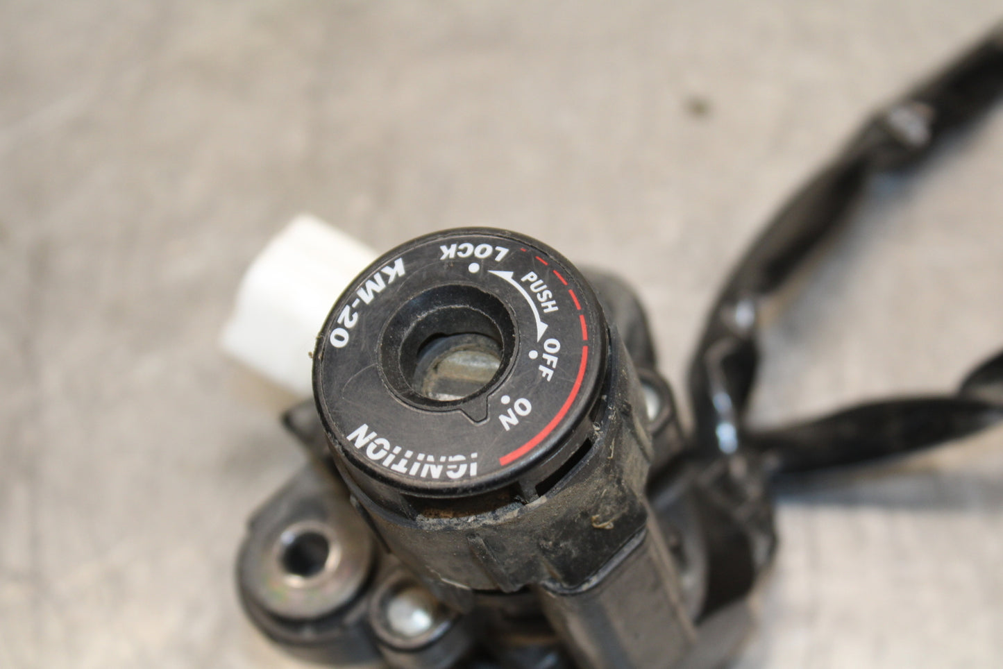 23 KAWASAKI NINJA ZX6R 636 IGNITION LOCK NO KEY BB609