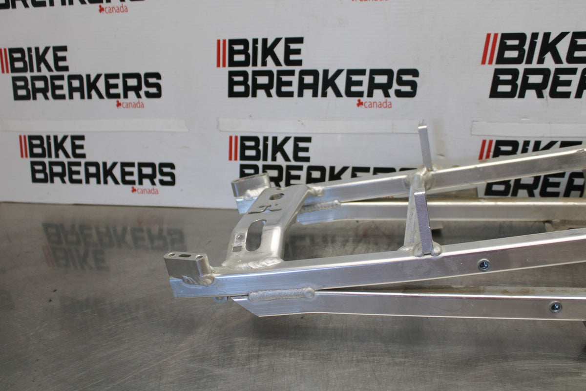 04-06 HONDA CBR600F4I BANANA REAR SUBFRAME BACK SUB FRAME BB644