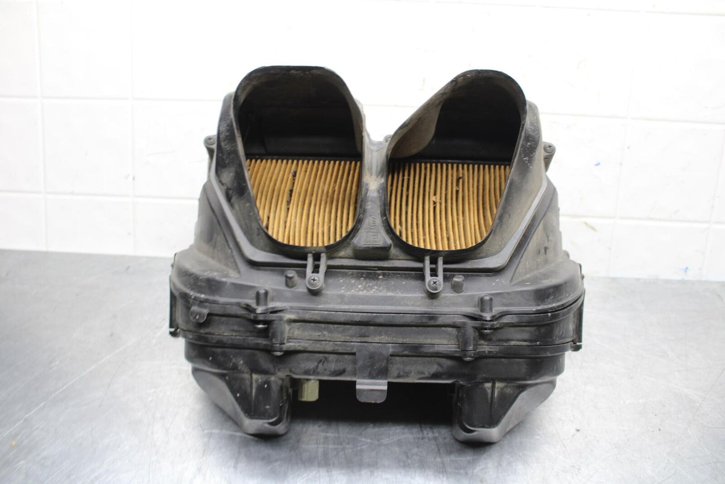 2007 Honda CBR600RR AIRBOX AIR INTAKE FILTER BOX 17220-MFJ-D00 17240-MFJ-D00 BB5