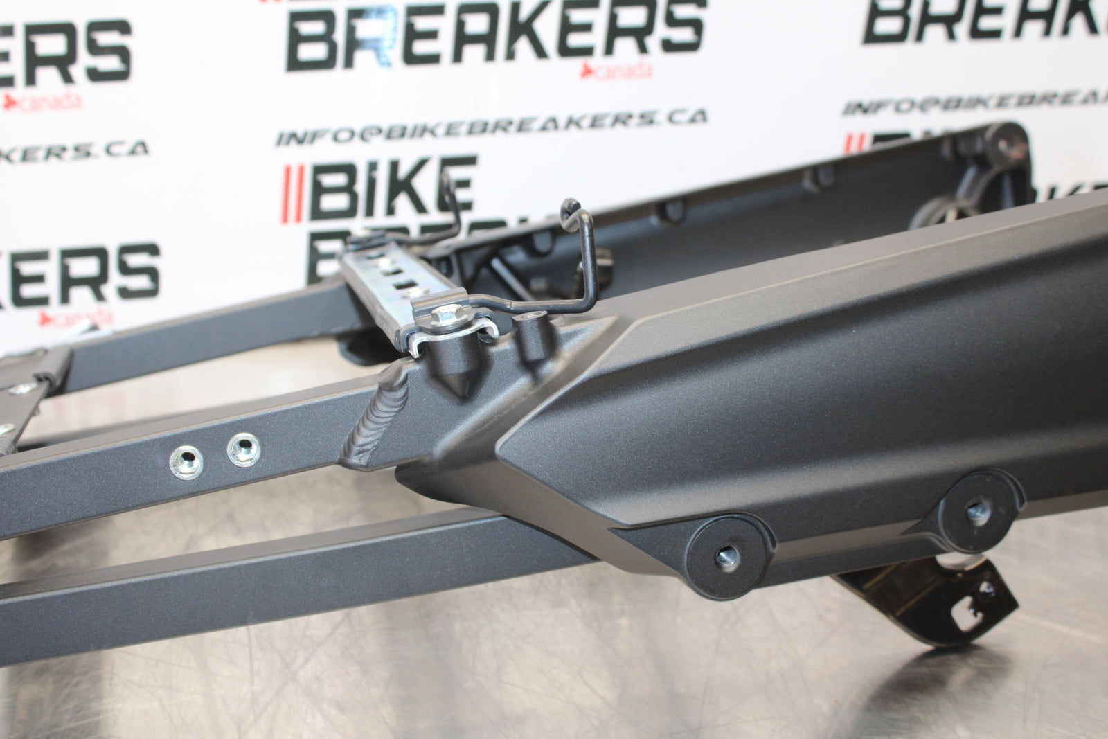 23-24 KAWASAKI NINJA ZX14R NEW!! REAR SUBFRAME BACK SUB FRAME BB153