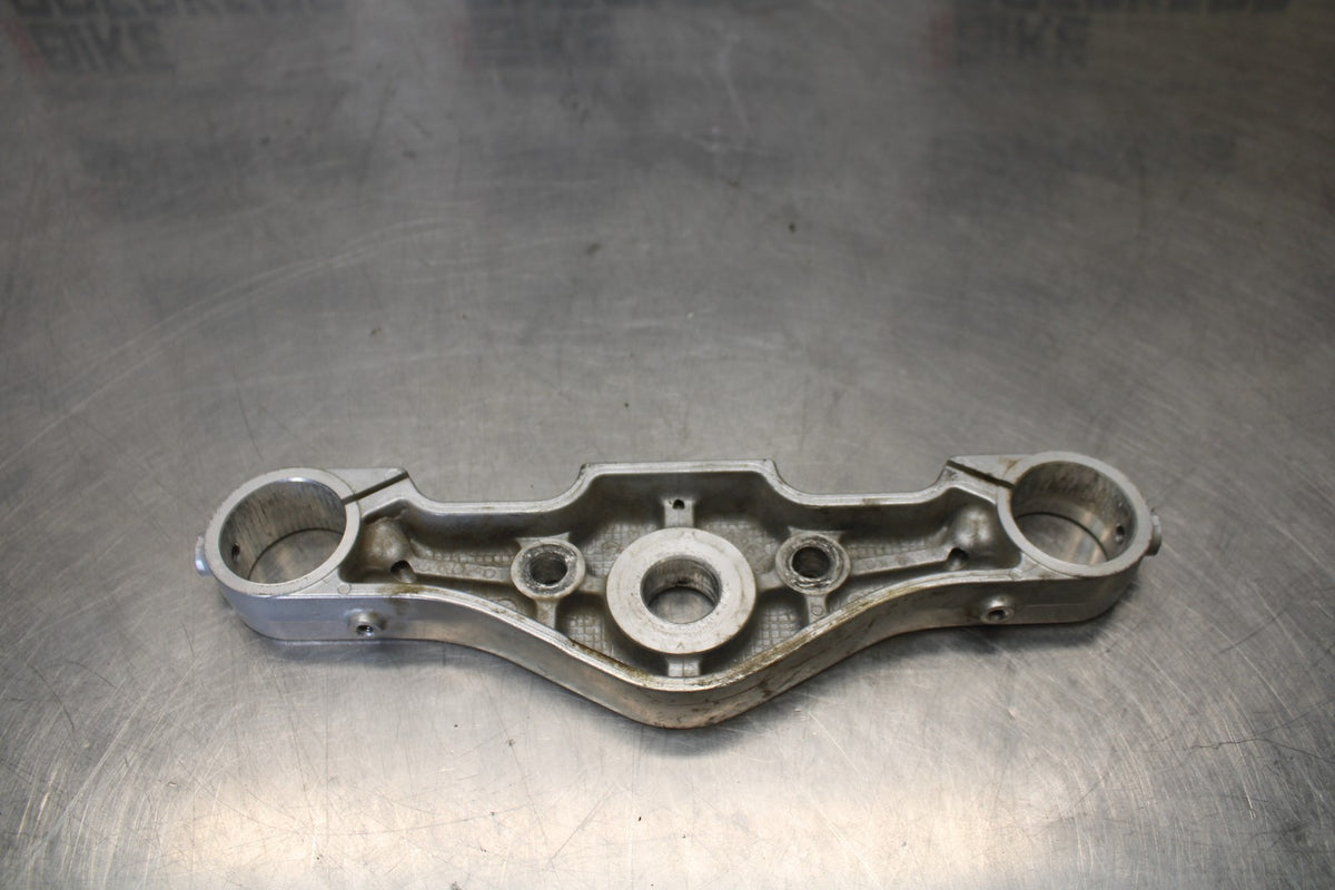 03 KAWASAKI VULCAN 1600 FORKS UPPER TRIPLE TREE CLAMP BB865