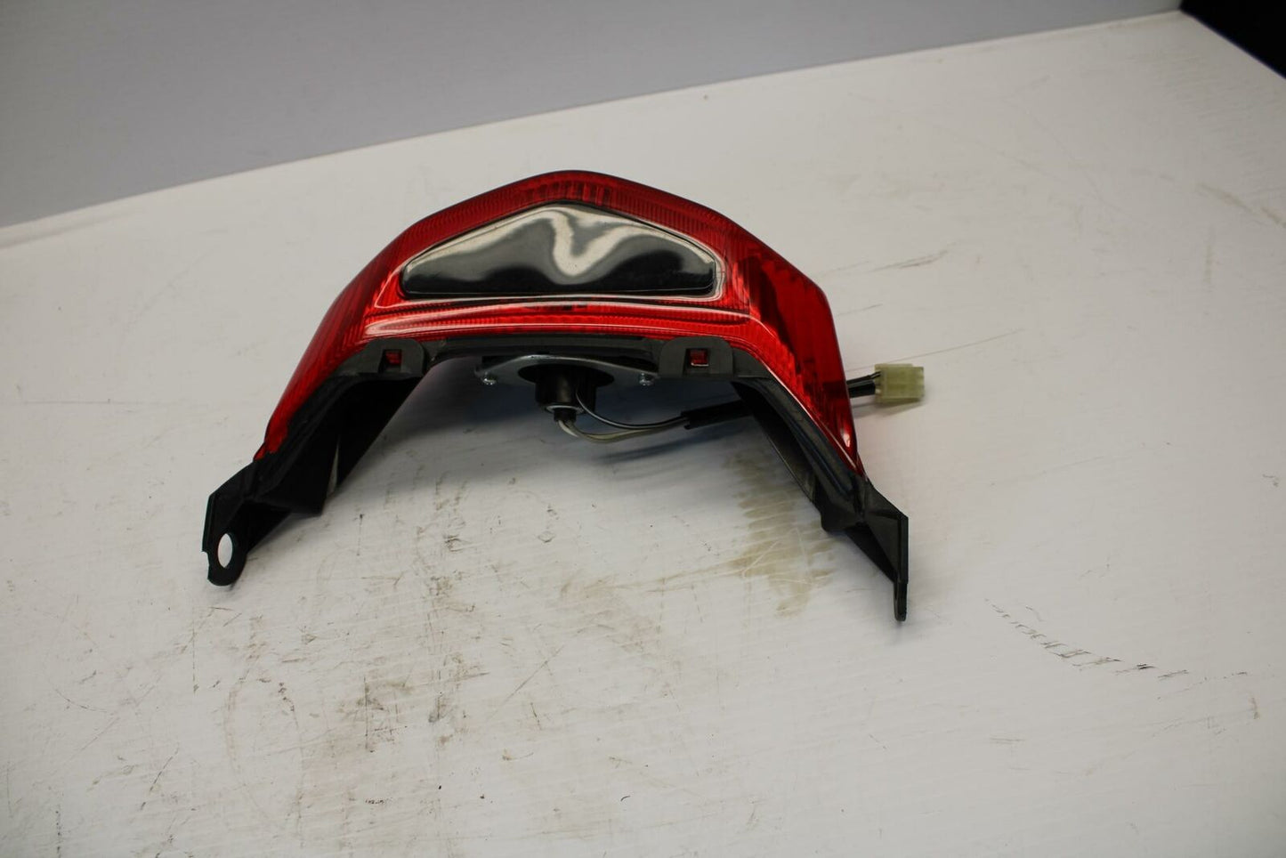 13-16 SUZUKI BANDIT 1250S ABS REAR TAIL TAILLIGHT BACK BRAKE LIGHT #B BB238