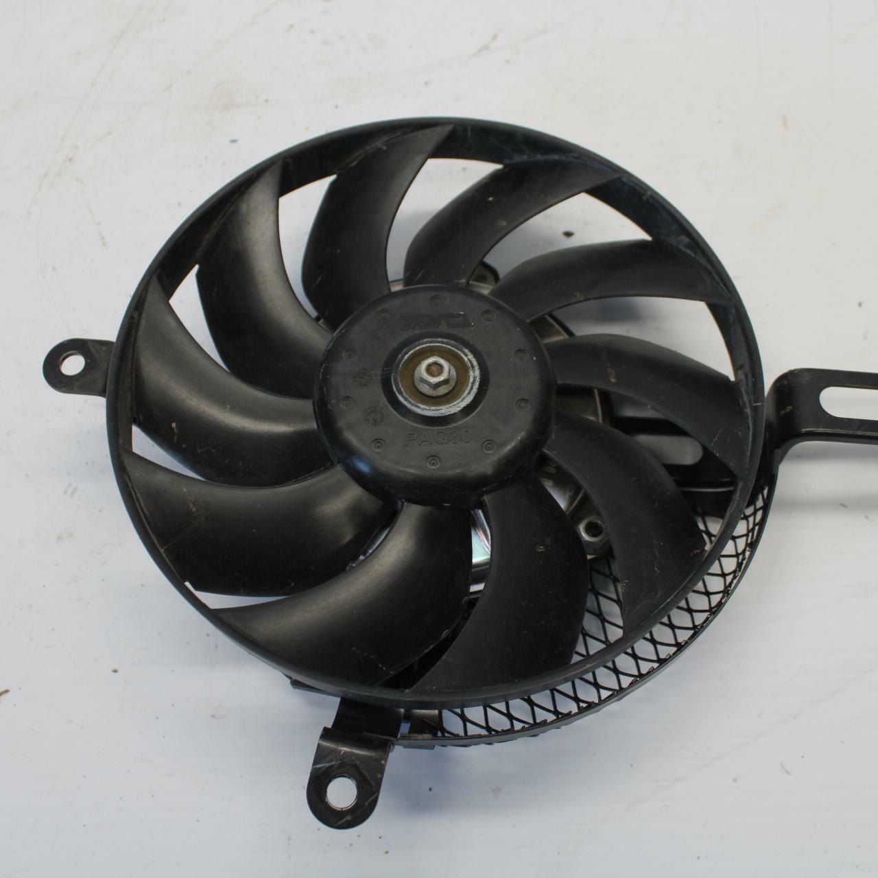 11-21 SUZUKI GSXR600 ENGINE RADIATOR COOLING FAN BB252