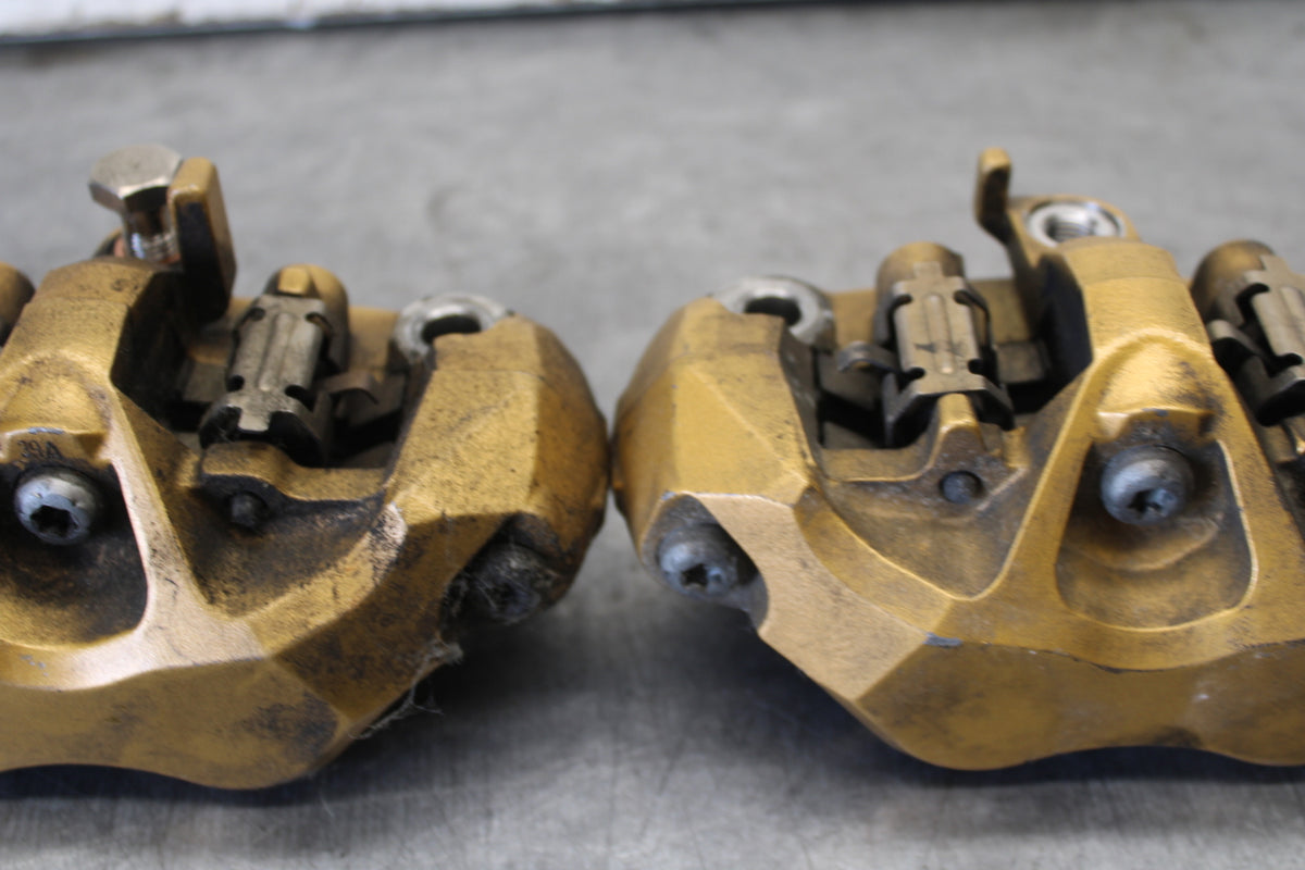03-04 KAWASAKI NINJA ZX6RR RIGHT LEFT FRONT BRAKE CALIPER PAIR CALIPERS BB684