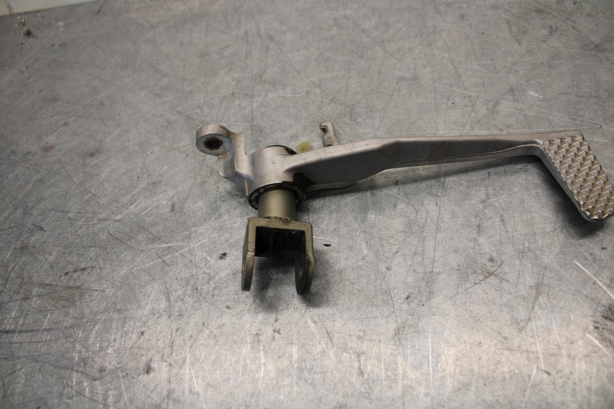 08-16 YAMAHA YZF R6 RIGHT REARSET BRAKE FOOT PEDAL 2C0-27211-00-00 BB436