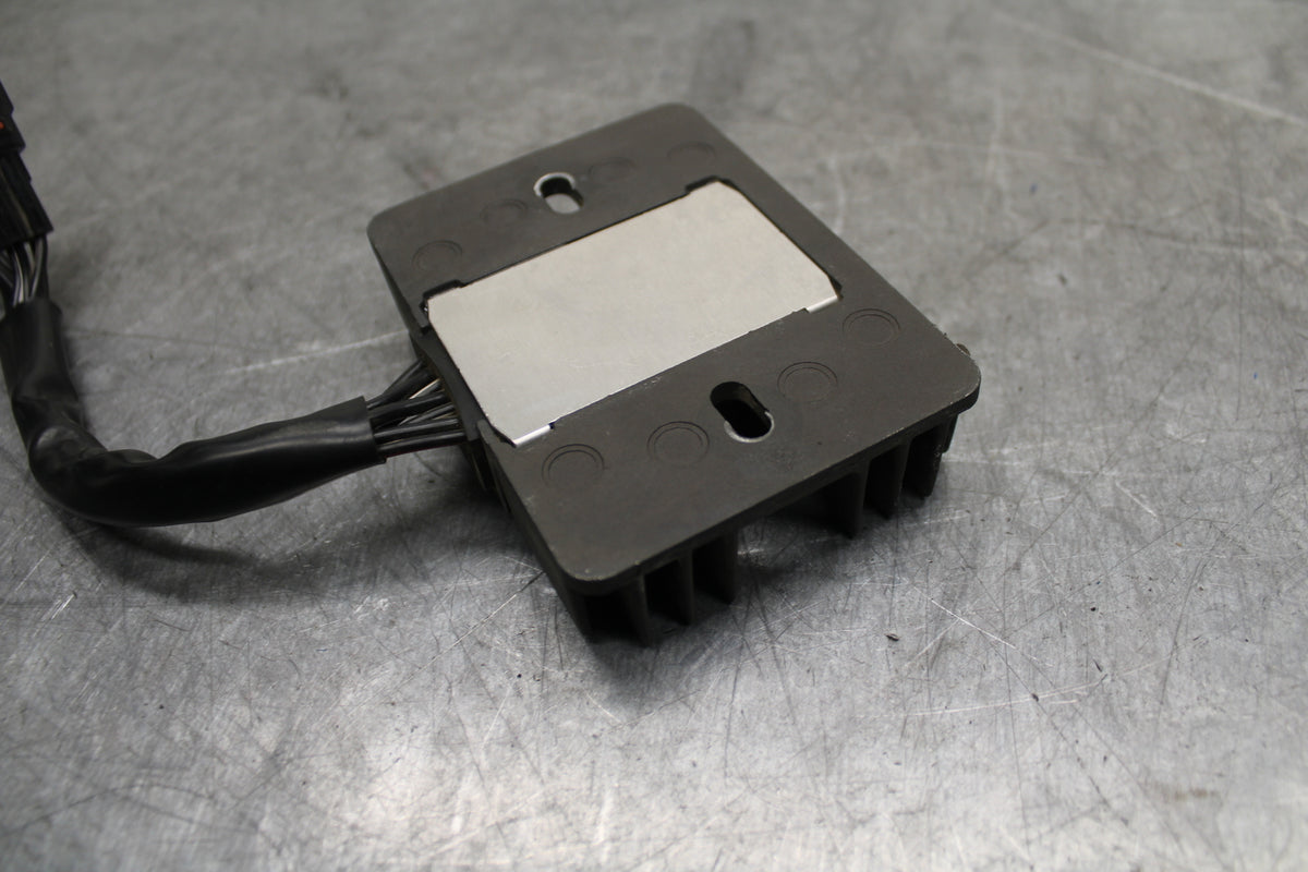 08-10 SUZUKI GSXR 600 RECTIFIER VOLTAGE REGULATOR  BB721