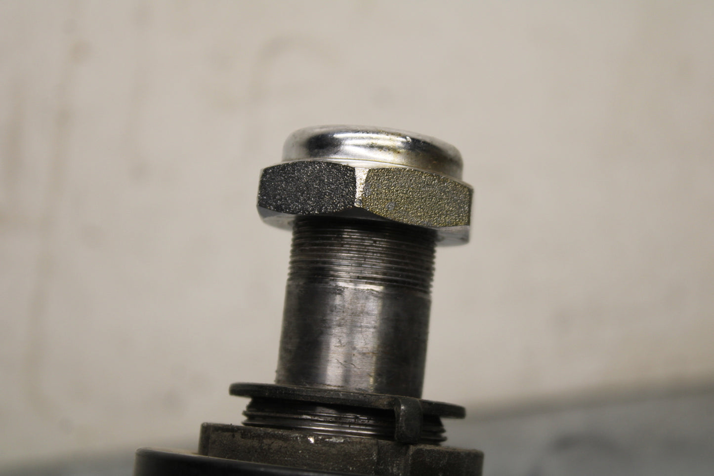 05-08 KAWASAKI VULCAN 1500 VN1500N CLASSIC FORKS CLAMP LOWER TRIPLE TREE BB133