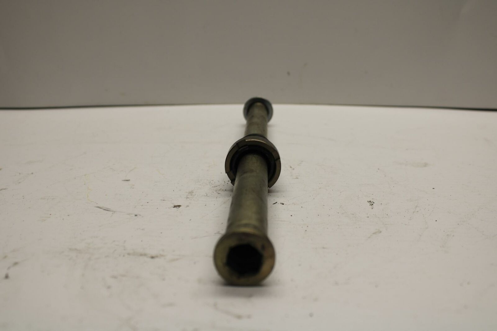 11-12 KAWASAKI Z1000 REAR BACK SWINGARM BOLT SUSPENSION PIVOT AXLE BB249