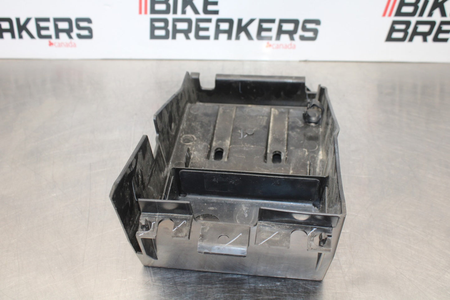 18-23 KAWASAKI NINJA 400 EX400 ABS REAR UNDERTAIL BATTERY TRAY PLASTIC BB192