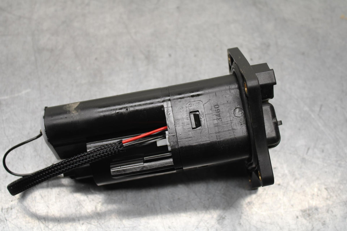 20-24 KTM 890  DUKE R FUEL PUMP GAS PETROL SENDER UNIT BB627