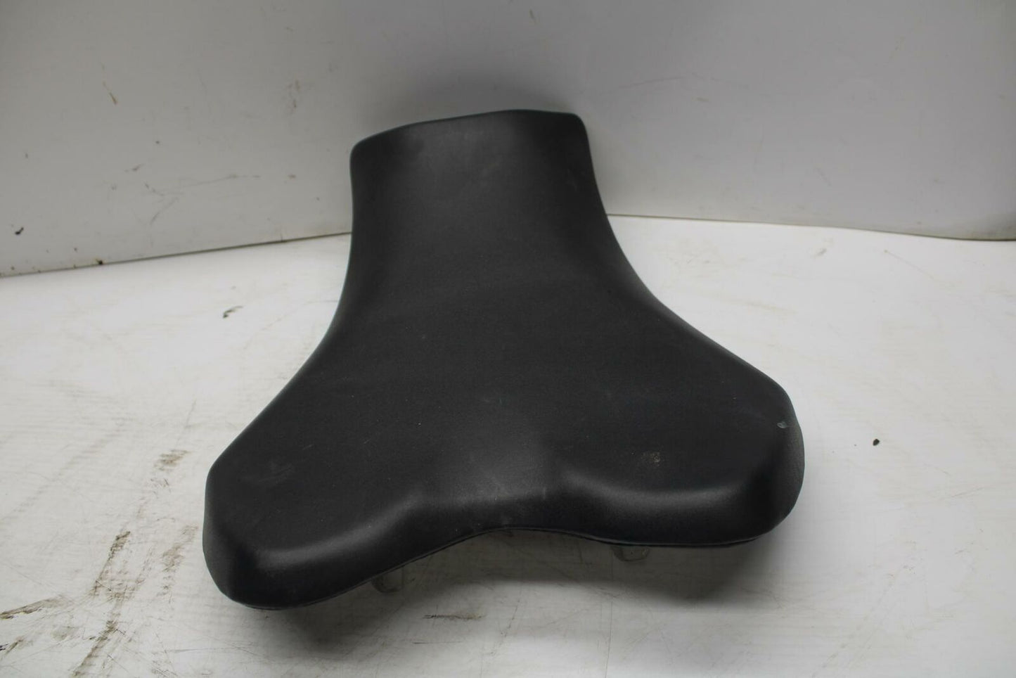09-11 SUZUKI GSXR1000 FRONT DRIVERS SEAT PAD SADDLE PILLION 45100-47H10-6BY BB28