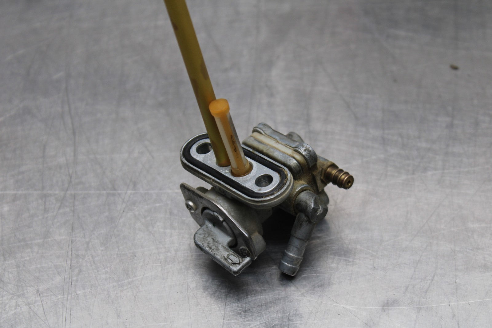 08-18 KAWASAKI KLR650 FUEL GAS TANK PETCOCK SHUT ON OFF VALVE BB183