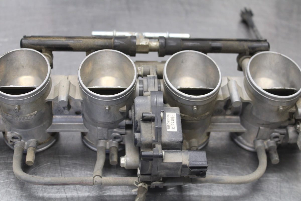 08 KAWASAKI ZX6R MAIN FUEL INJECTORS / THROTTLE BODIES BB896