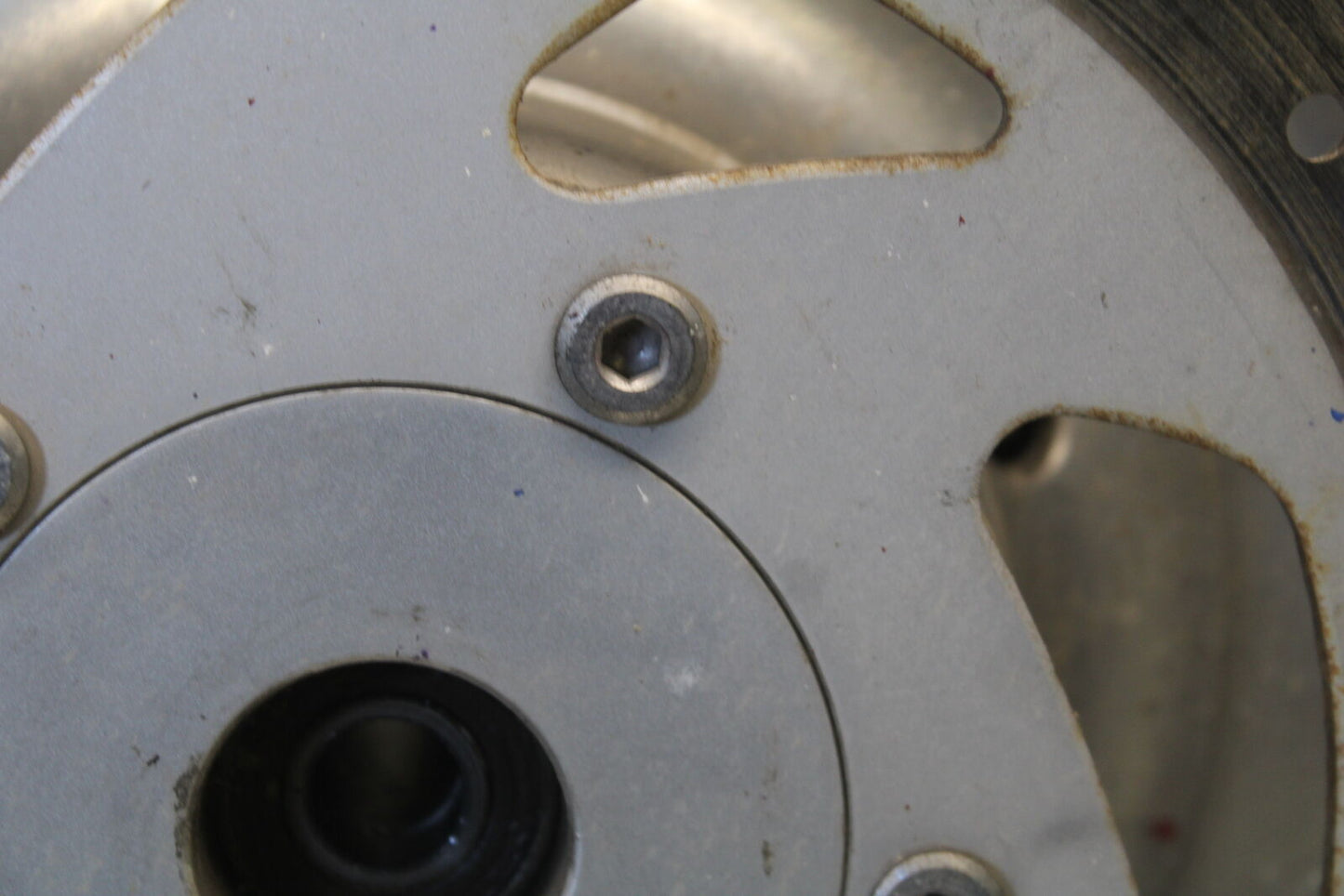 05-09 SUZUKI BOULEVARD C90 FRONT WHEEL FRONT RIM BB692