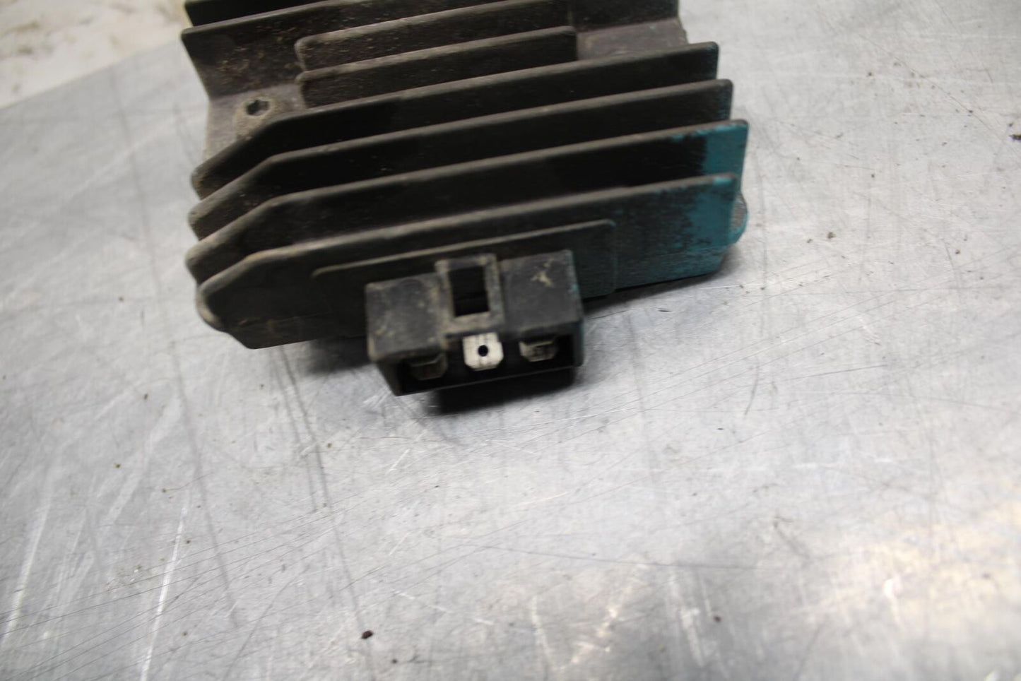 03-04 YAMAHA YZF R6  RECTIFIER VOLTAGE REGULATOR BB481