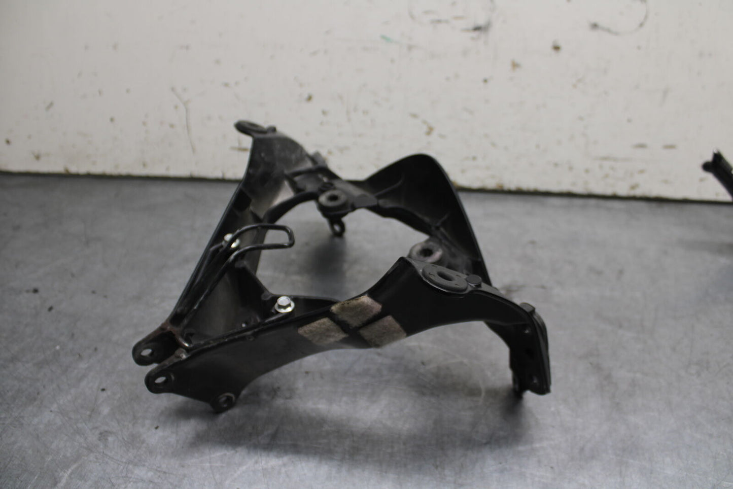 08-09 SUZUKI GSXR600 UPPER FAIRING MIRROR GAUGES STAY BRACKET BB728