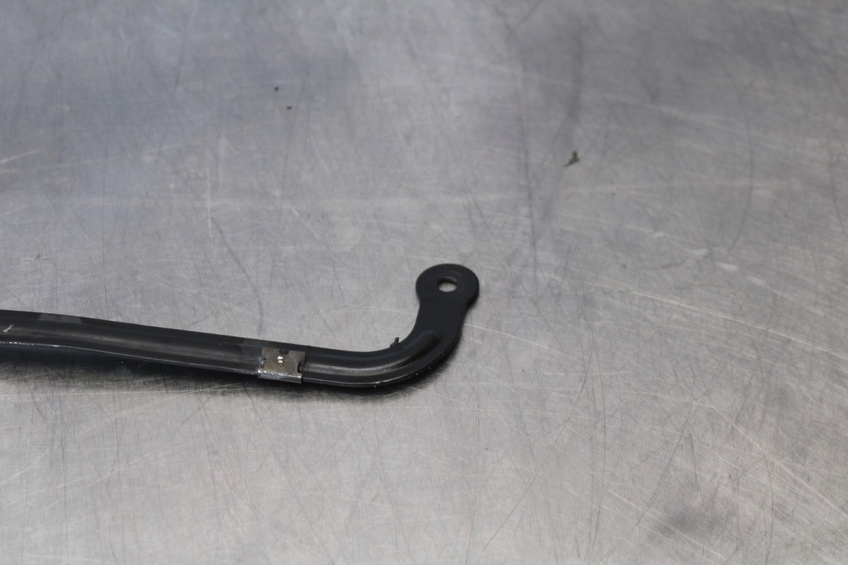 16 APRILIA TUONO V4 1100 LOWER BOTTOM BELLY FAIRING COWL BRACKET MOUNT BB905