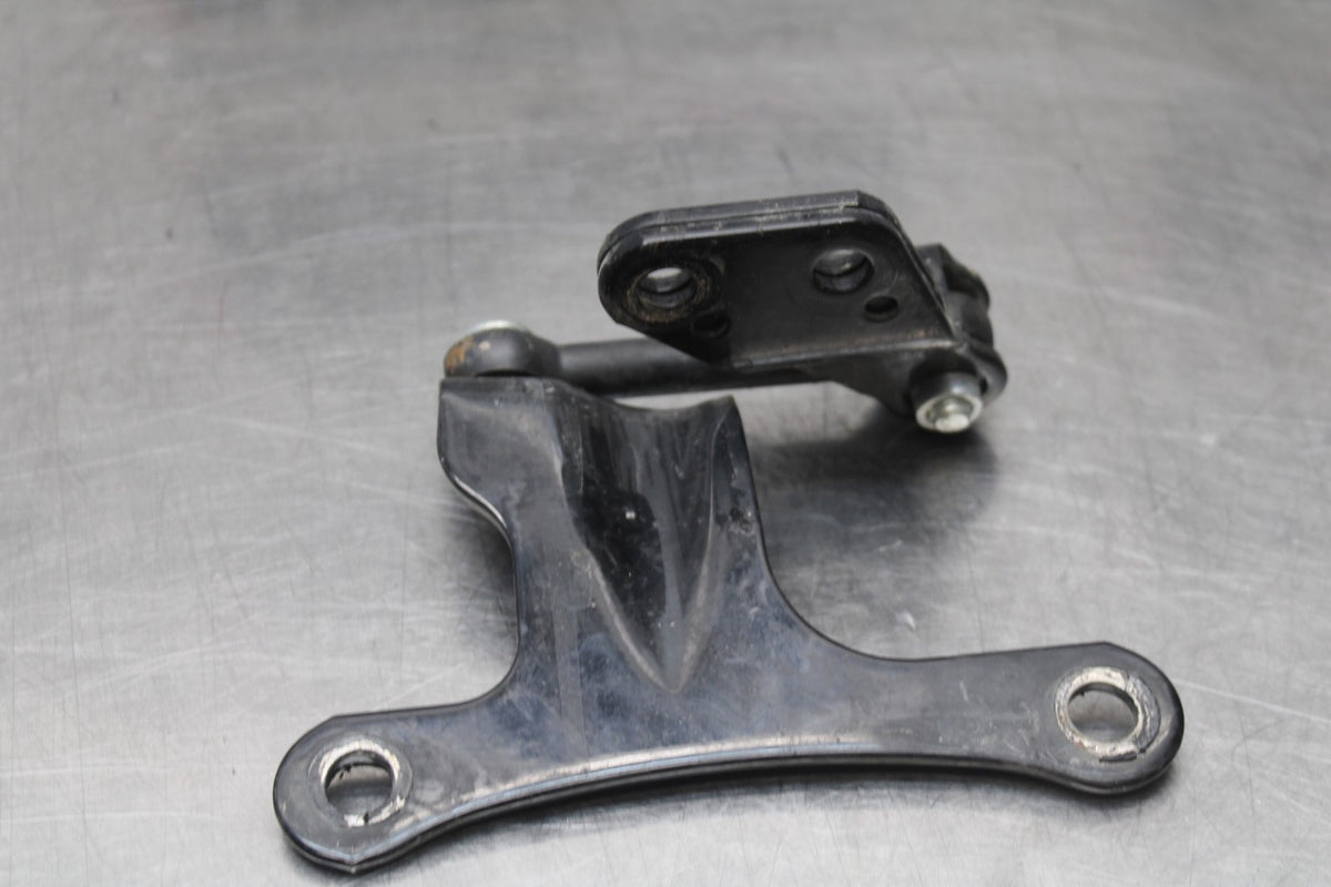 07 HARLEY-DAVIDSON SPORTSTER 1200 CUSTOM XL1200C ENGINE MOUNT BRACKET SET BB833