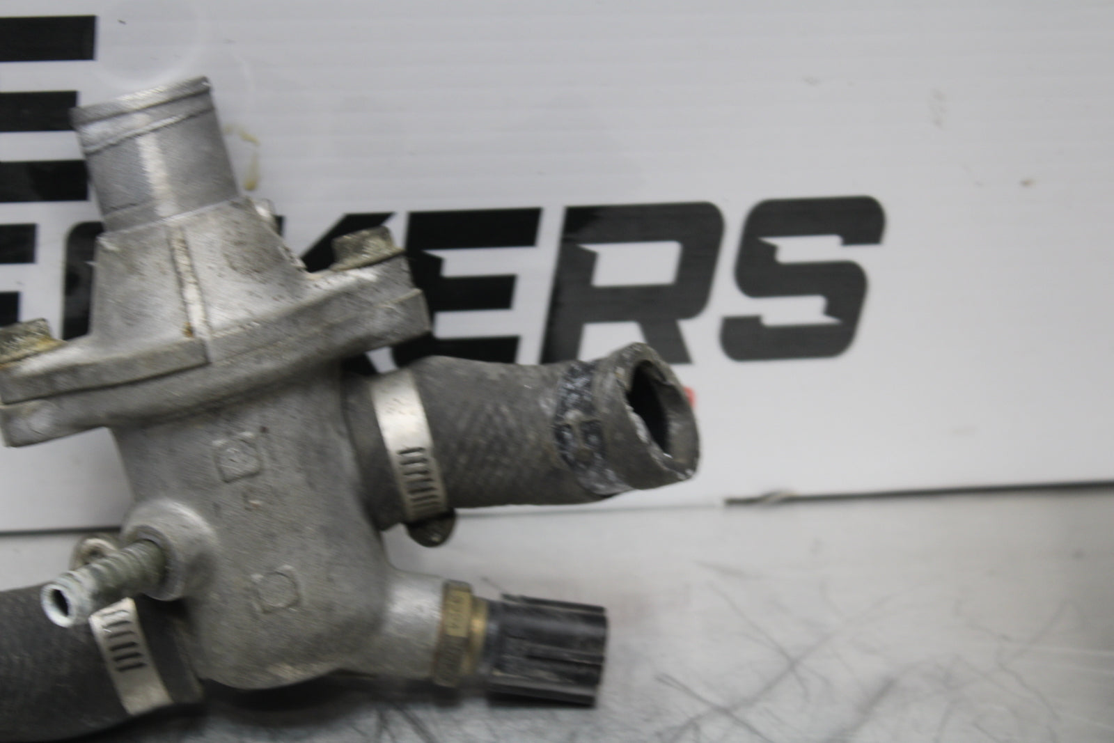 03 SUZUKI SV650S THERMOSTAT W HOUSING ASSEMBLY BB167
