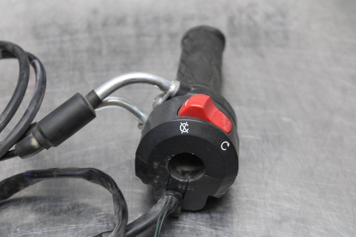 10 SUZUKI SV650 RIGHT CLIP ON HANDLE KILL OFF START SWITCH SWITCHES BB181