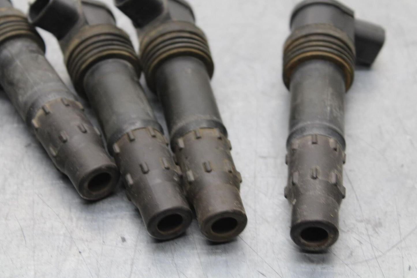 1999 Suzuki GSXR600 IGNITION COILS COIL SPARK PLUG CAPS 33410-34E00 BB580