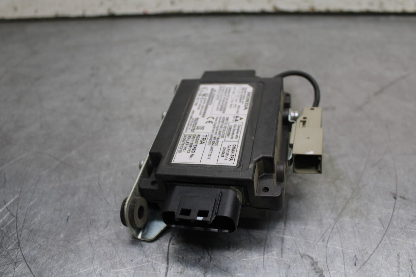 14 HONDA CTX1300A RADIO STEREO CONTROL UNIT BB732