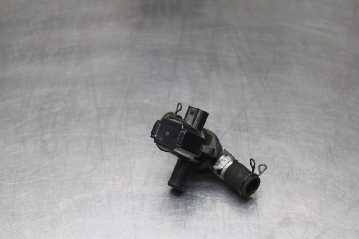 09 SUZUKI GSXR1000 AIR VALVE SOLENOID TOP ENGINE SWITCH SENSOR BB777