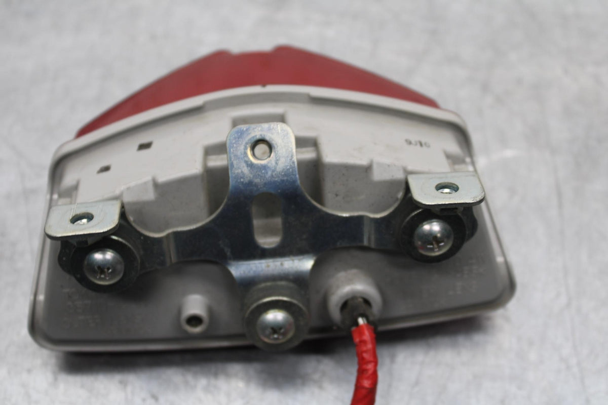 11-22 SUZUKI GSXR600 REAR TAIL TAILLIGHT BACK BRAKE LIGHT BB582