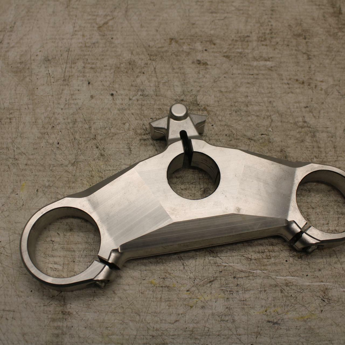 08-10 DUCATI 848 FORKS UPPER TRIPLE TREE CLAMP BB369
