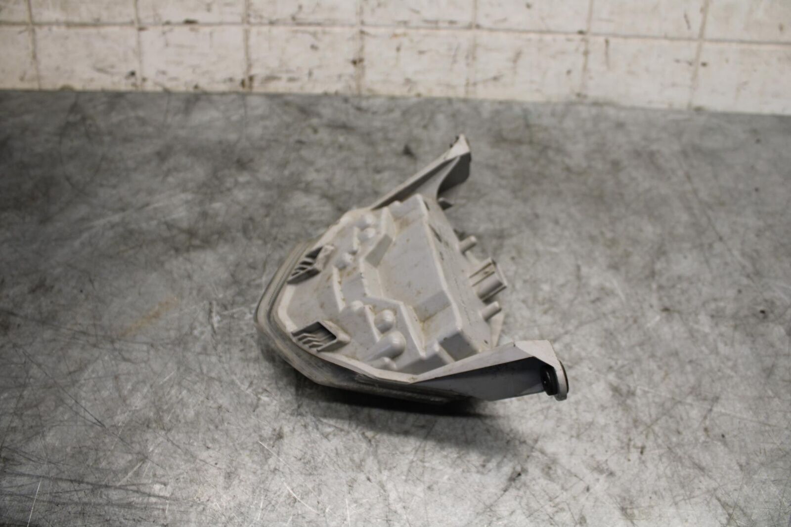 09-12 KAWASAKI NINJA ZX6R ZX600R REAR TAIL TAILLIGHT BACK BRAKE LIGHT BB544