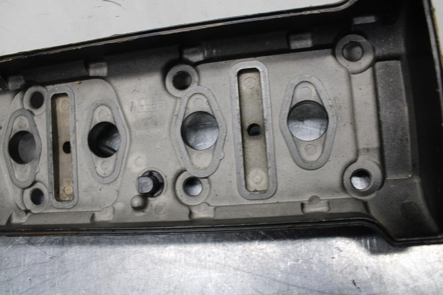 08-10 SUZUKI GSXR 600  ENGINE TOP END CYLINDER HEAD COVER BB92
