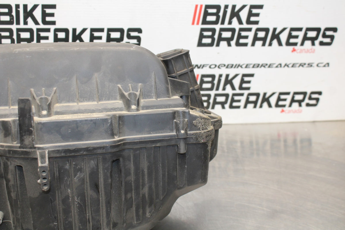 08 APRILIA SHIVER 750 AIRBOX AIR INTAKE FILTER BOX BB551