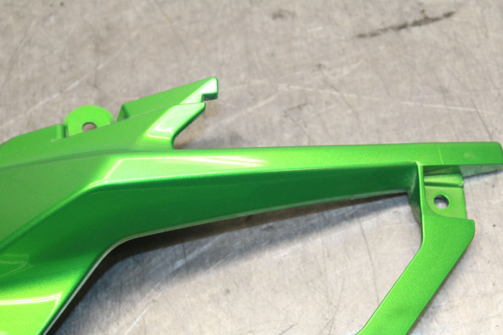 18-23 KAWASAKI NINJA 400 EX400 ABS RIGHT MID UPPER SIDE FAIRING COWL BB747