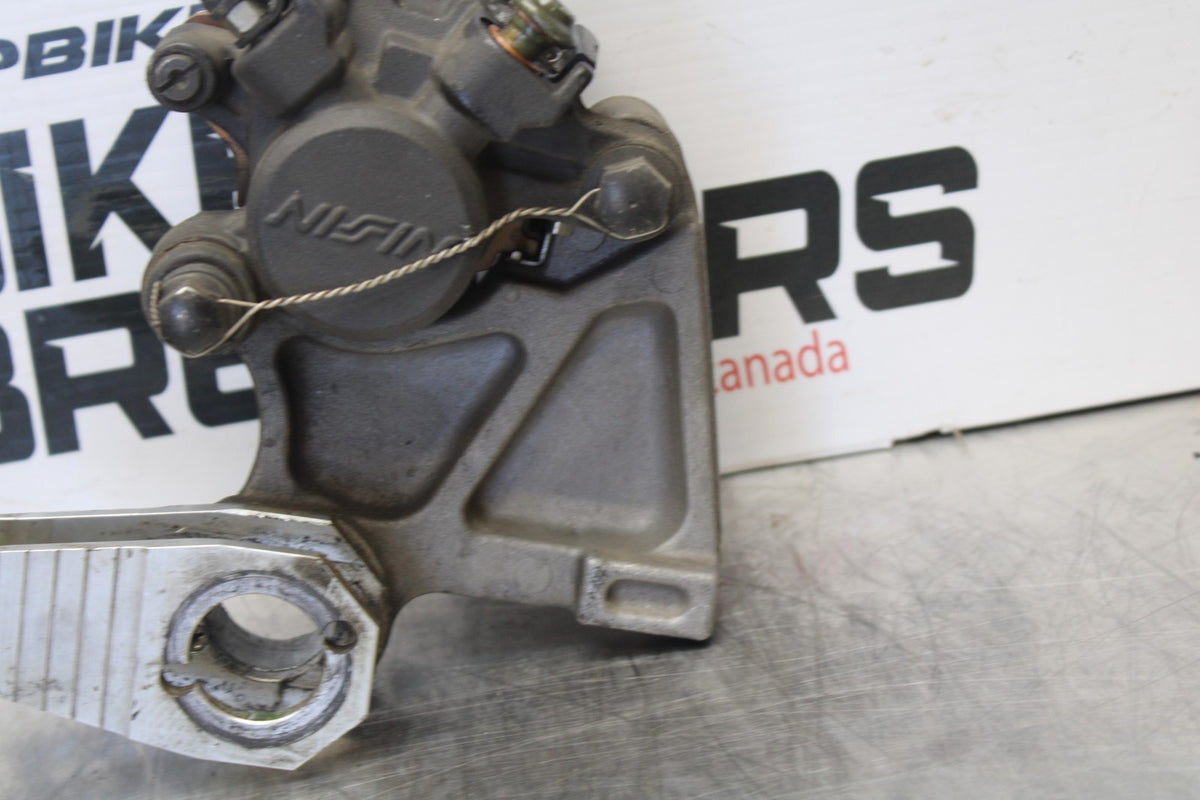 06-07 YAMAHA YZF R6 REAR BACK BRAKE CALIPER W MOUNT BRACKET BB763